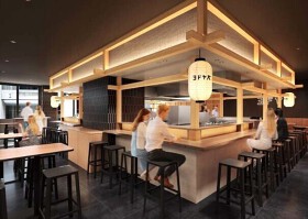 海鮮角打ち　しらすくじら