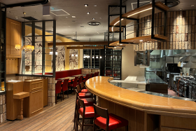 osteria humming bird 明治安田新宿ビル