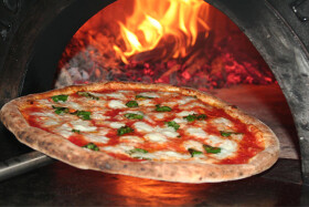 Pizzeria TONINO 駒沢