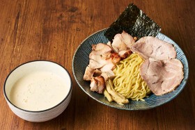 鶏そば　そると