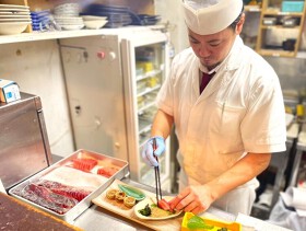 弥平　鶴屋町店