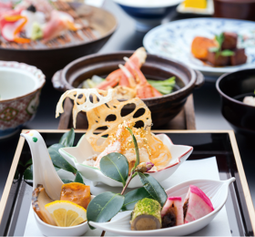 ヒカリヤヒガシ