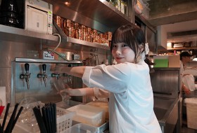 餃子と唐揚げの酒場しんちゃん 難波店