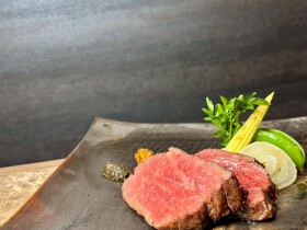 ステーキハウス 炭香