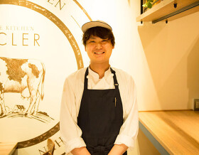 表参道ワイン食堂 Den