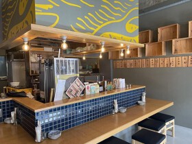 ビンビール酒場韋駄天　小禄新町店