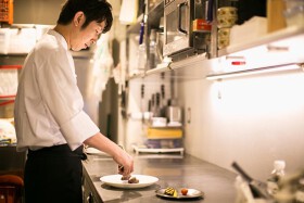 伊勢角屋　新橋店