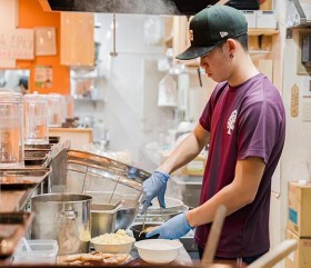 夢見てなんぼ 宮崎店