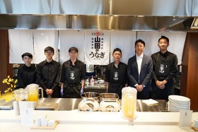 山田のうなぎ　うな骨らーめん　築地本店