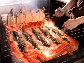 ●うなぎ処 うな富 三田店