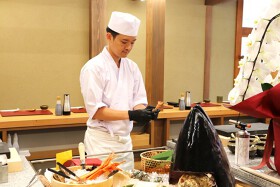 まぐろと魚 海鮮飯　なかまた