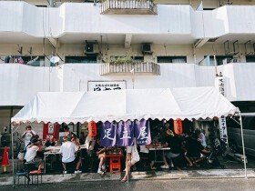 足立屋 宜野湾店