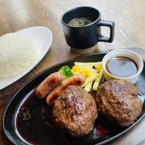 ステーキみたいなハンバーグ練馬の画像