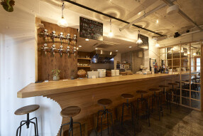 日ノモトビアパーラーの画像