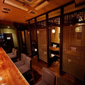 ダイニングバー　タラートの画像