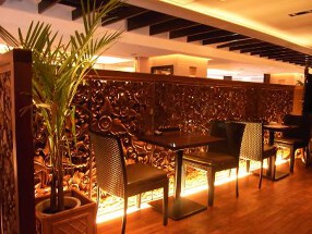 A＆P with terraceの画像