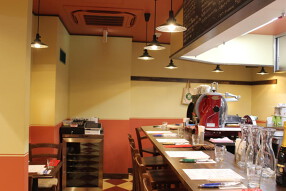 生ハムとワイン　golosoの画像