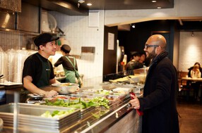 CRISP SALAD WORKS　丸の内店の画像