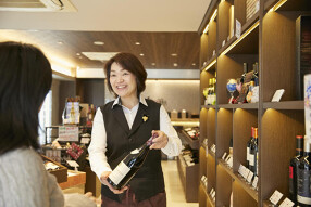 ワインショップ CORKA錦の画像