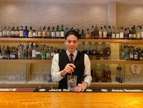 Turquoise Barの画像