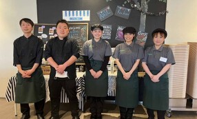 アマゾン千葉みなと内社員食堂の画像