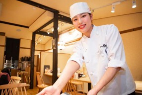 京都勝牛　ダイバーシティ東京プラザ店の画像