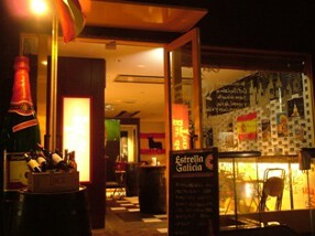 カフェ　＆　バル　TODOSの画像