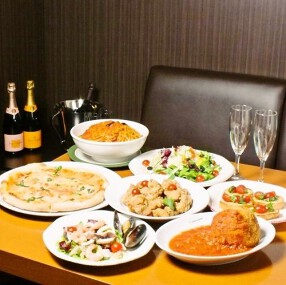 カラオケ付きダイニング＆バー キング 新宿ワシントンホテル店の画像