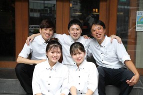 房家ホルモン館 上野六丁目店の画像