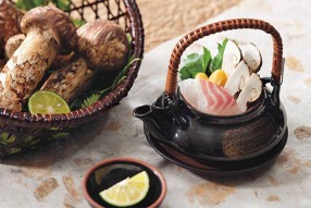 梅の花 神戸元町店の画像