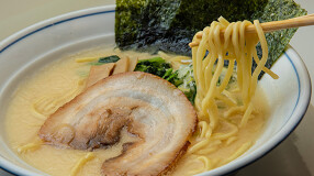 醤油豚骨ラーメンきんいろの画像