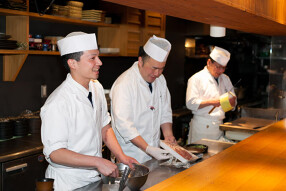 寿司店開業準備室の画像