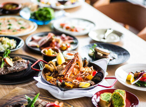 RED ROOM – rooftop and grill –の画像