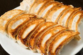 餃子の店 三幸園の画像