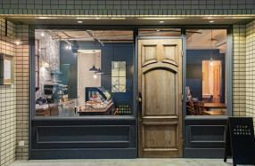 カフェのある暮らしとお菓子のお店の画像