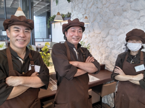 CAFÉ ＆LOUNGE OASIS　福井店の画像