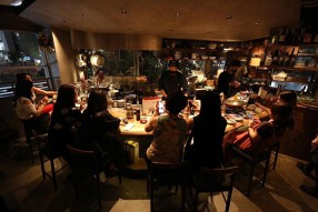 瓦町久屋　浮世ばなれの画像