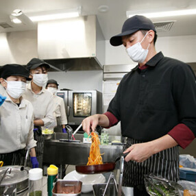 アスクル三芳EC物流センター内社員食堂の画像