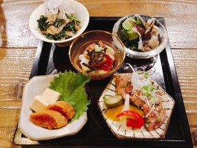 儘(マンマ)　裏路地の画像