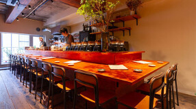 食卓とワイン 豆皿小皿の画像