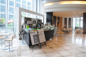 shakers cafe lounge ハービスENTの画像