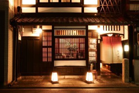 麩屋町 左近太郎の画像