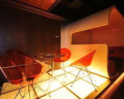 COMPLEX TABLEの画像