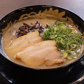 博多豚骨ラーメン　暁商店　日永店の画像