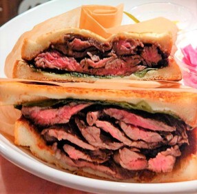 Bistro  Juicy Meatの画像