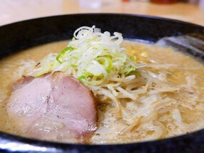 満足ヌードル ラーメンハウス 北郷本店の画像