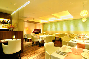 プロトンダイニングの画像