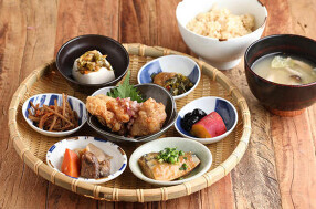 玄米食堂あえん エキュート大宮店の画像