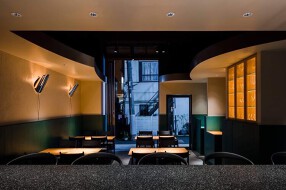 Salta Tappo Akasaka Soleの画像