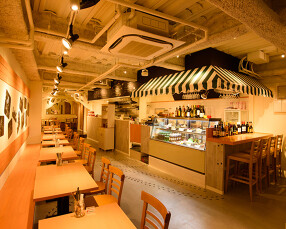  ELLIE's  DELICATESSEN CAFE & BAR の画像